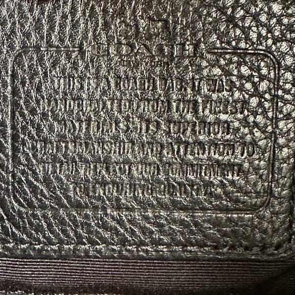 NOT FOR SALE Coach Carrie Pebbled Black Zippered Bag - Picture 5 of 9